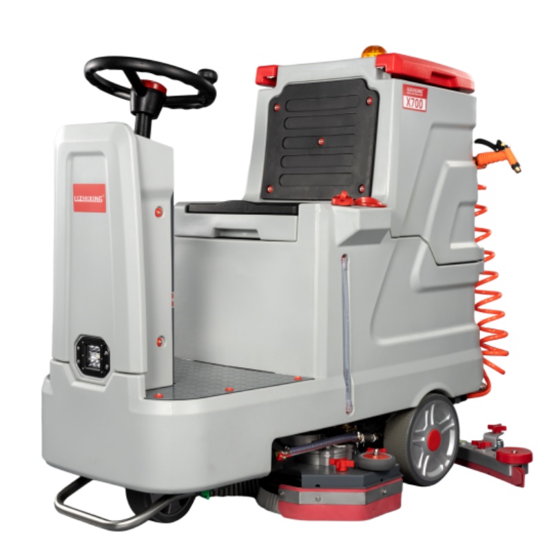 武隆坦洁全自动驾驶式洗地机X700